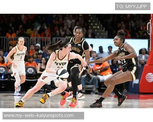 WNBA球星里斯携维密内衣展现完美身材引发时尚热潮