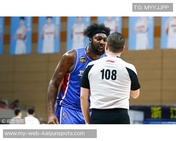 卡秃怒斥裁判判罚不公瓦塞尔手部接触并非犯规真相揭晓