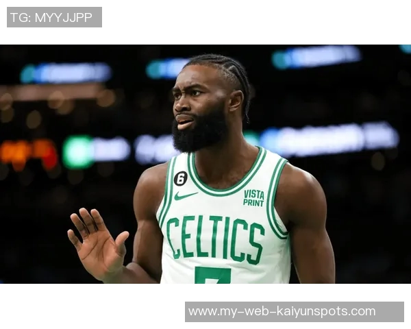 NBA官方宣布杰伦布朗因批评裁判被罚款35000美元引发热议