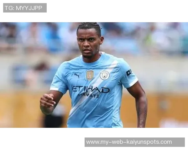 阿坎吉失误送礼国米防线全员呆滞捶地懊恼令人心痛