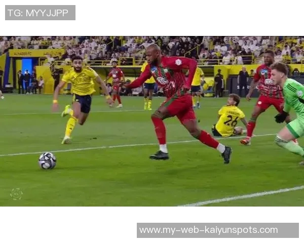 门将阿奇迪被罚下利雅得胜利通知热那亚暂停本托转会事宜