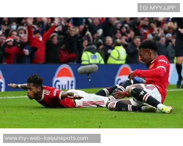 克莱上半场火力全开下半场哑火表现起伏不定贡献5篮板1助攻1抢断